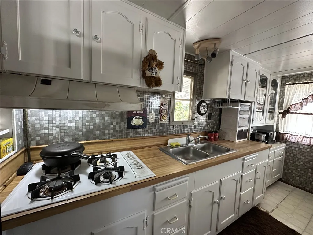 Additional image 13 of 200 Olive Avenue, Vista, CA 92083