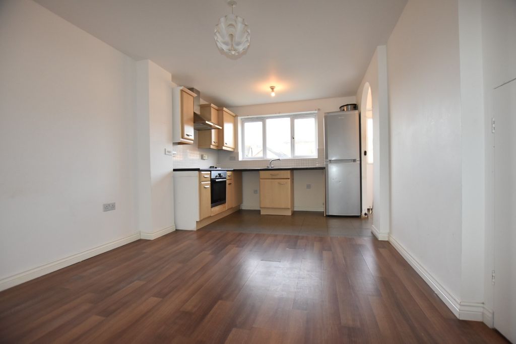 Additional image 2 of 4 bed terraced house to rentLakeview Way, Hampton, Peterborough PE7