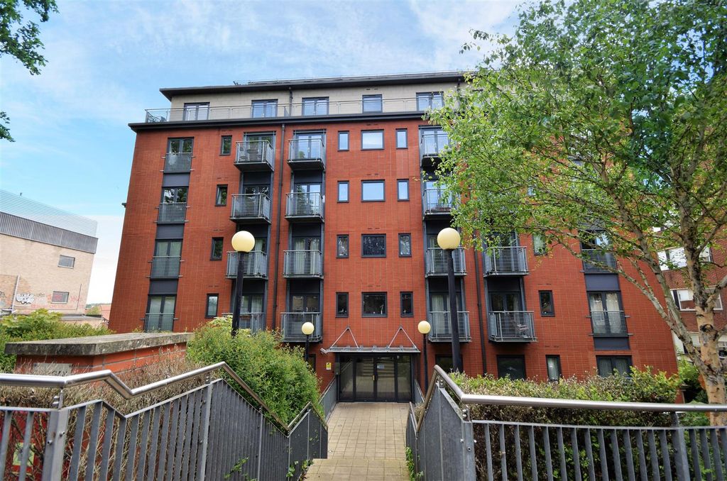 2 bed flat to rentRouen Road, Norwich NR1