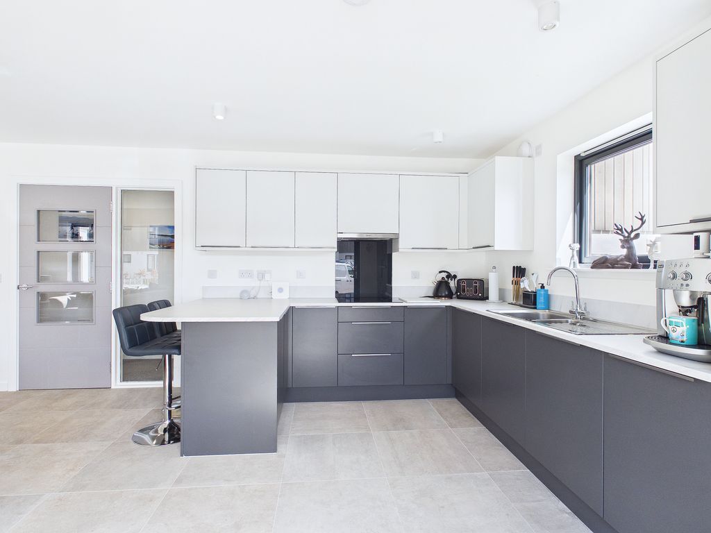 Additional image 3 of 3 bed flat for saleCaledonia Place, Aviemore PH22