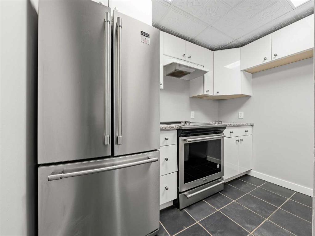 Additional image 6 of 202-829 Coach Bluff Crescent SW, Calgary, AB, T3H 1B1