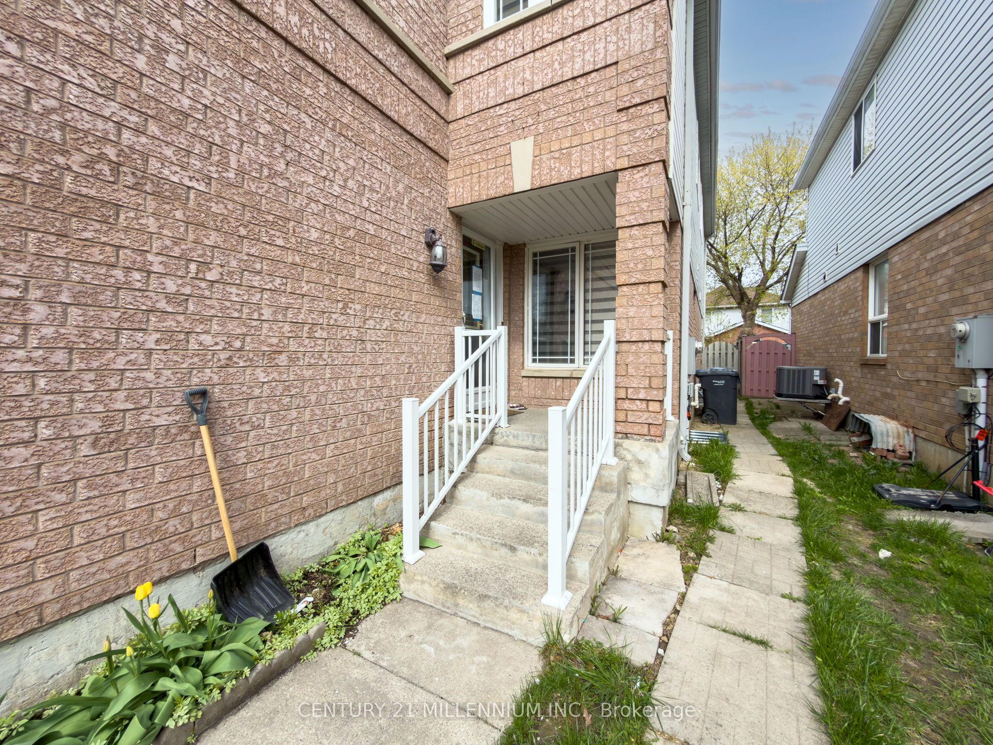 42 Feathertop Lane, Brampton, ON, L6R 1W9 photo 3