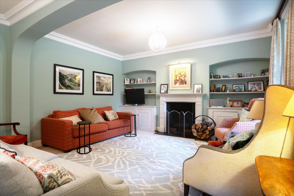 Additional image 8 of 9 bed detached house for saleKintbury, Hungerford, Berkshire RG17
