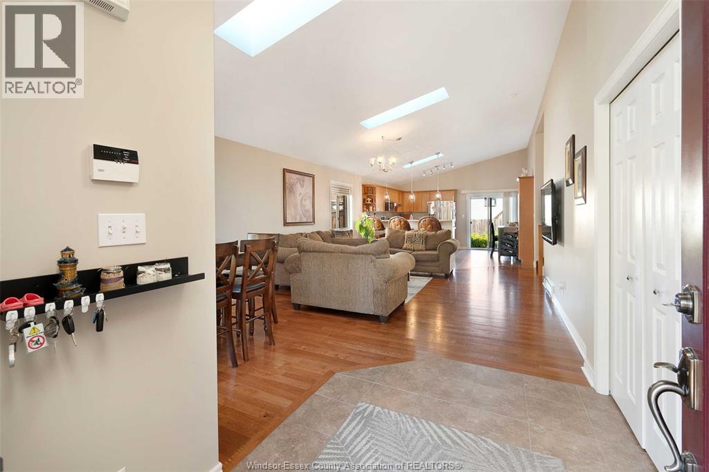 4530 Sassafras , Windsor, ON, N9G3C8 photo 4