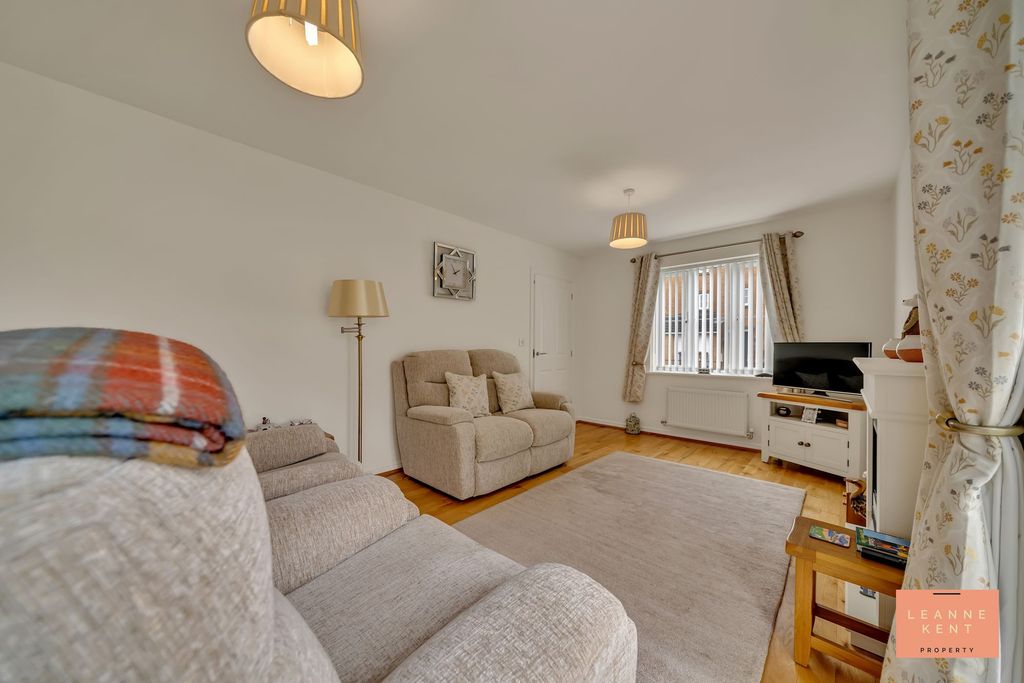 Additional image 9 of 3 bed detached house for saleDruids Close, Caerphilly CF83