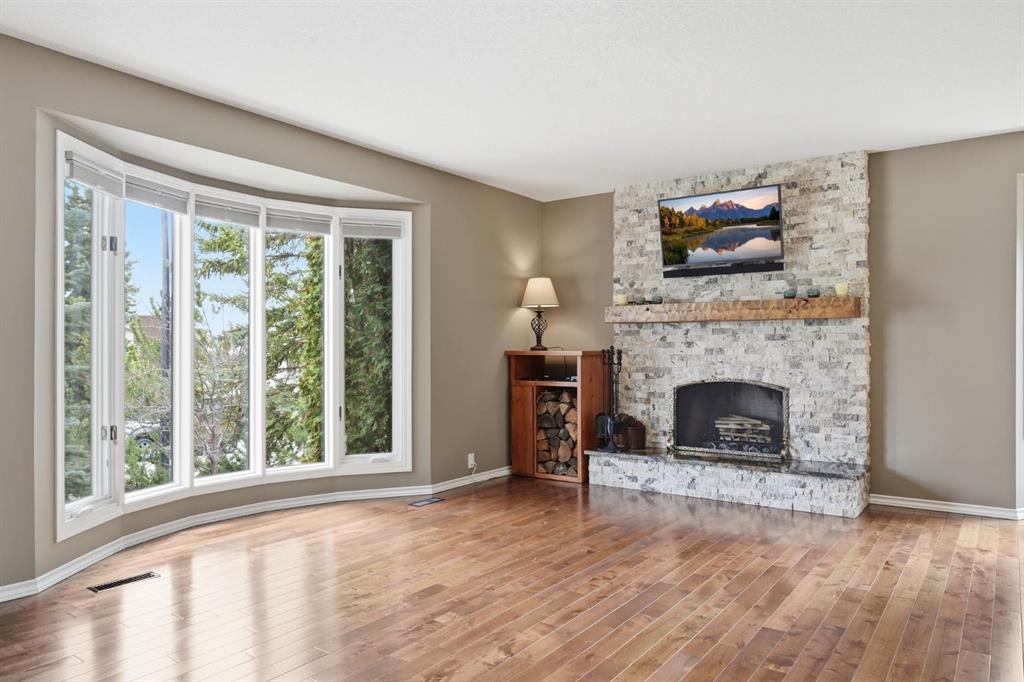 Additional image 6 of 330 Silver Ridge Crescent NW, Calgary, AB, T3B 3T5