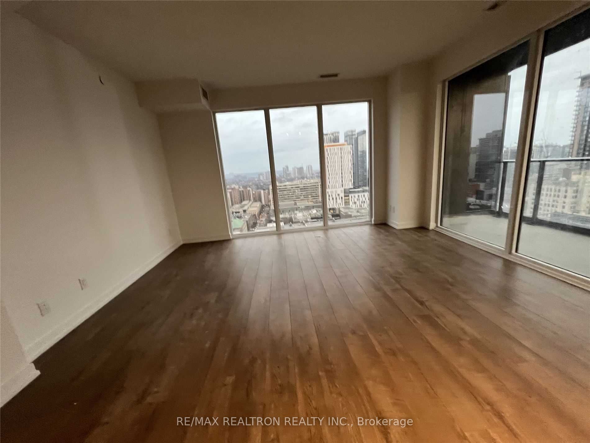 Additional image 4 of 2203-20 Edward Street, Toronto, ON, M5G 1C9