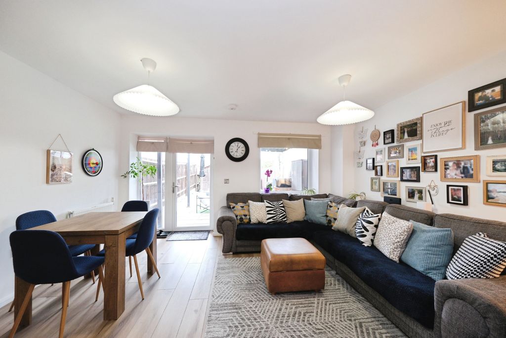 Additional image 2 of 3 bed semi-detached house for saleTasmania Close, Nottingham NG2