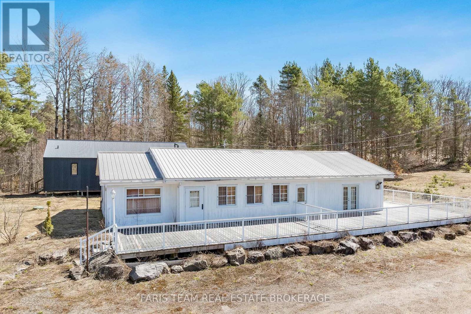 2180-2186 HWY 141