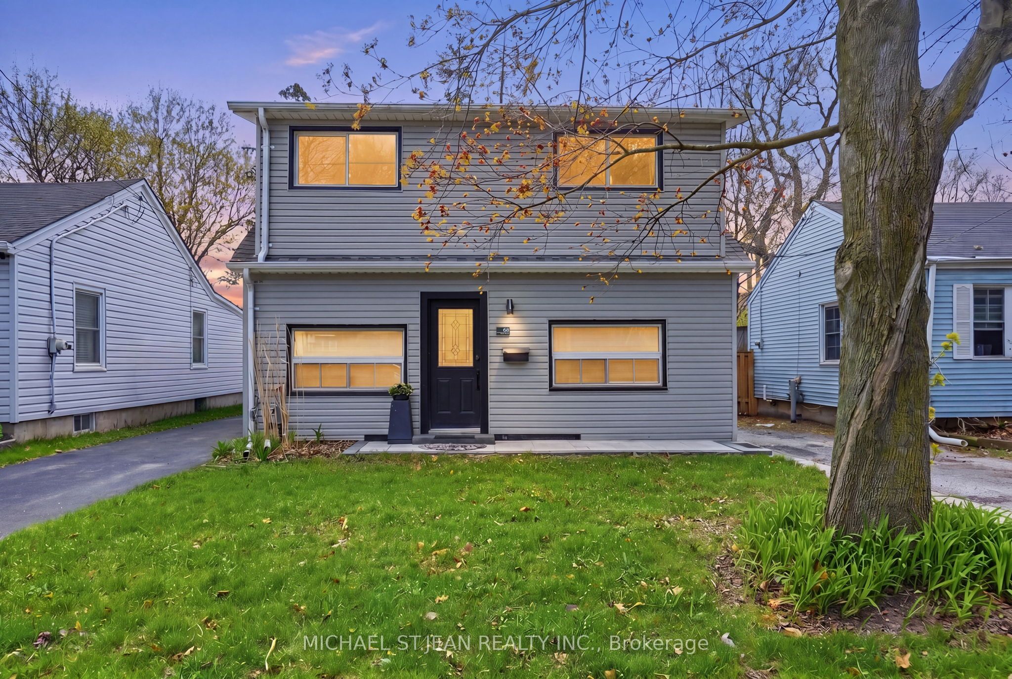 68 York Street, Hamilton, ON, L9H 1L7