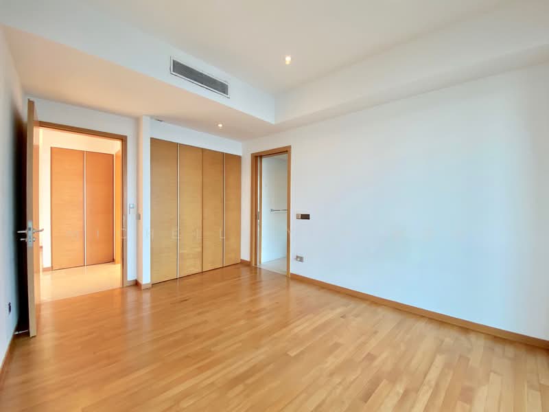 295 Ocean Drive photo 5