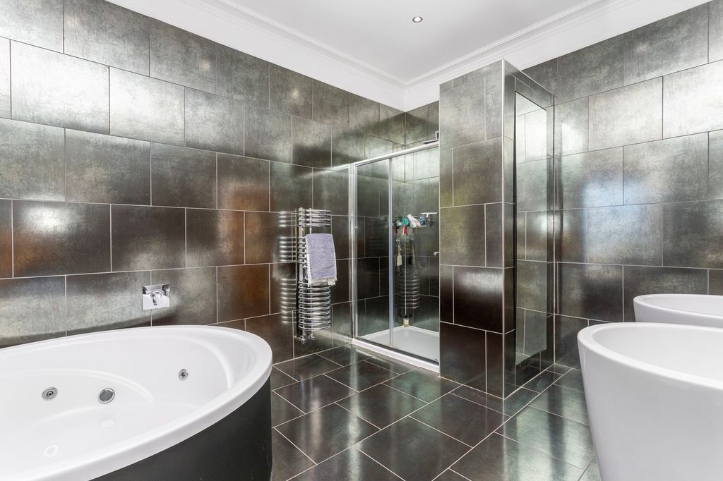 Additional image 25 of 6 bed semi-detached house for saleDirleton Avenue, North Berwick EH39