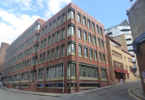 Garrard House, Reading RG1