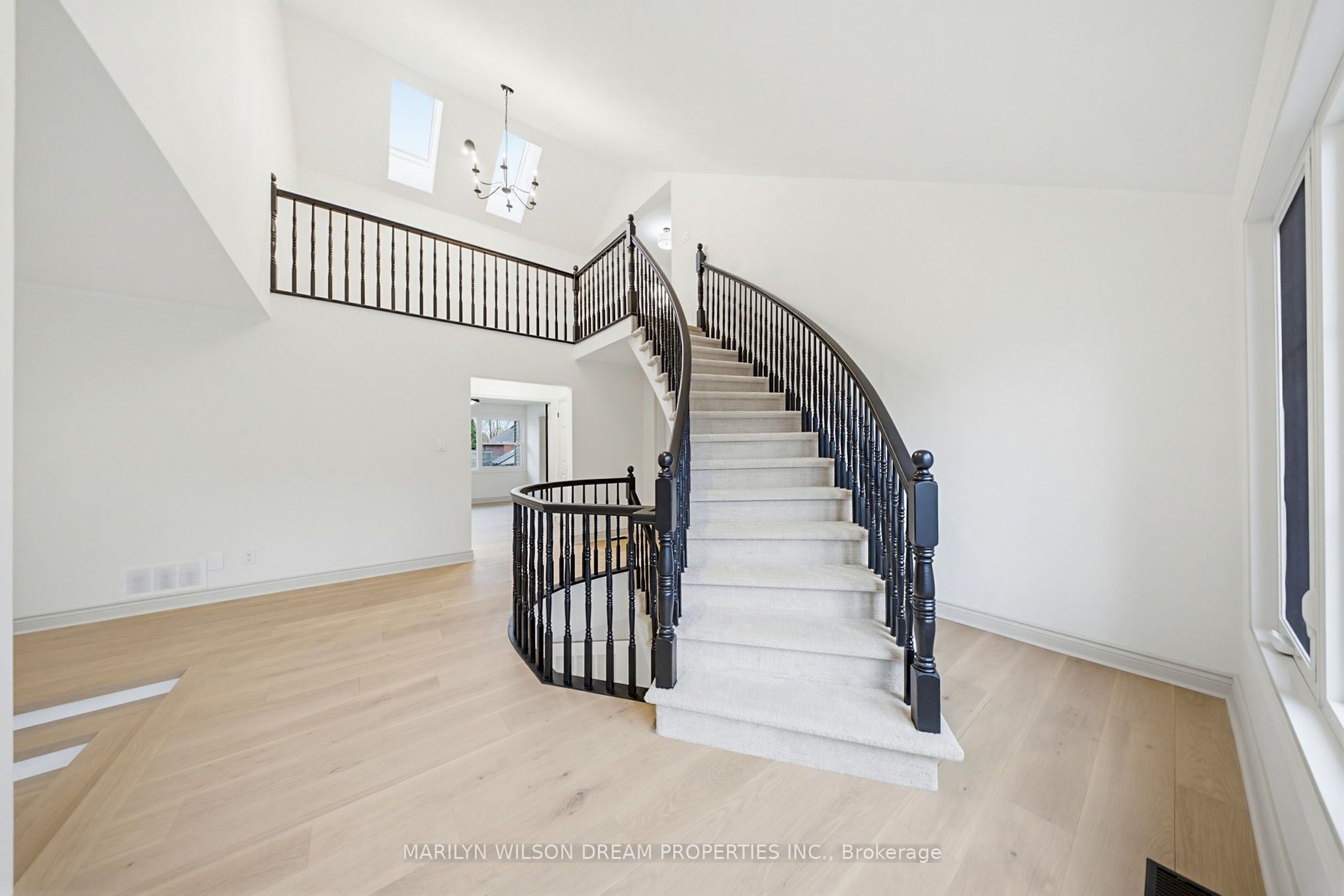 Additional image 5 of 8 Belton Avenue, Ottawa, ON, K2S 1G7