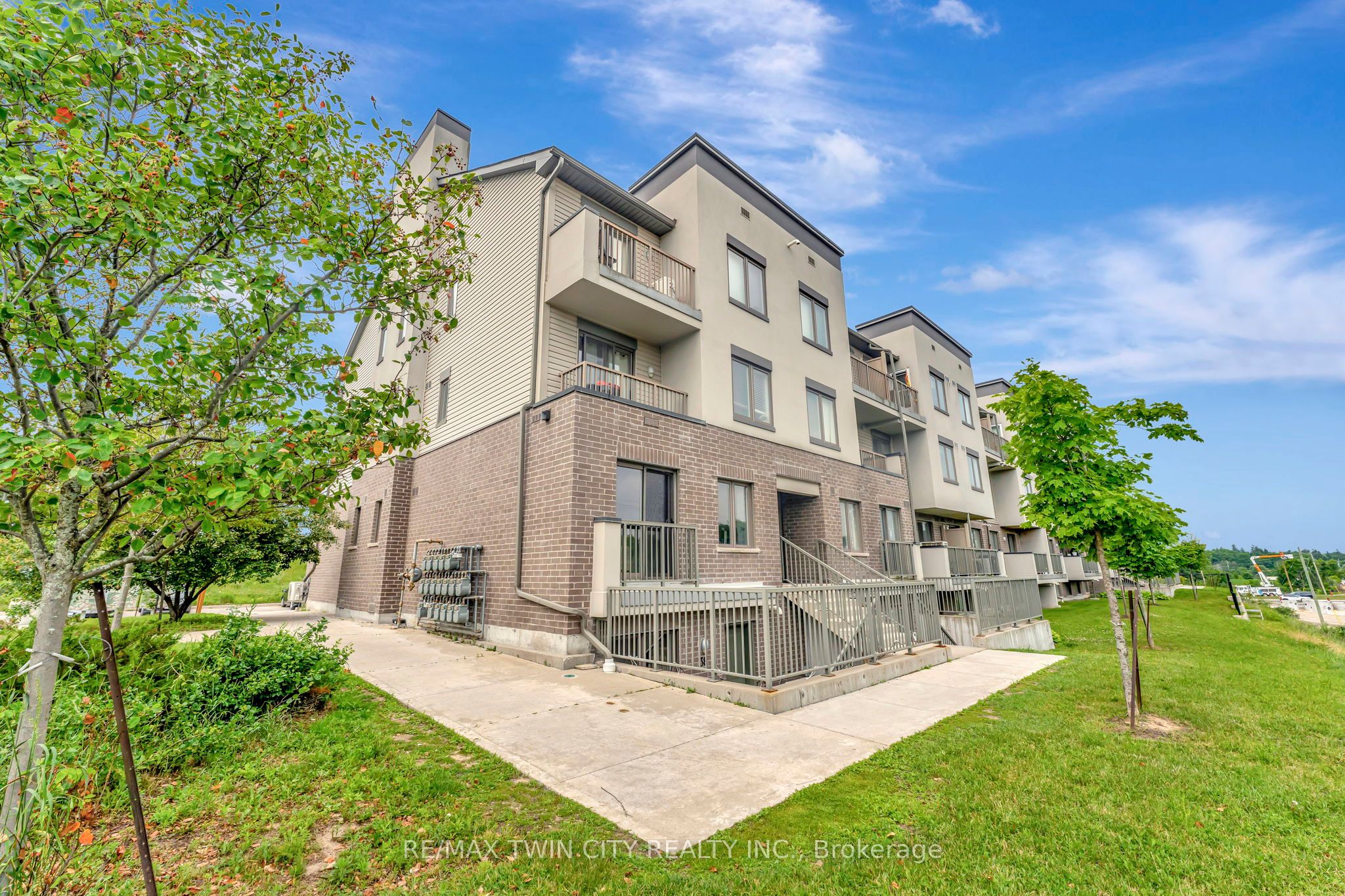 38-350 Fisher Mills Road, Cambridge, ON, N3C 0G8