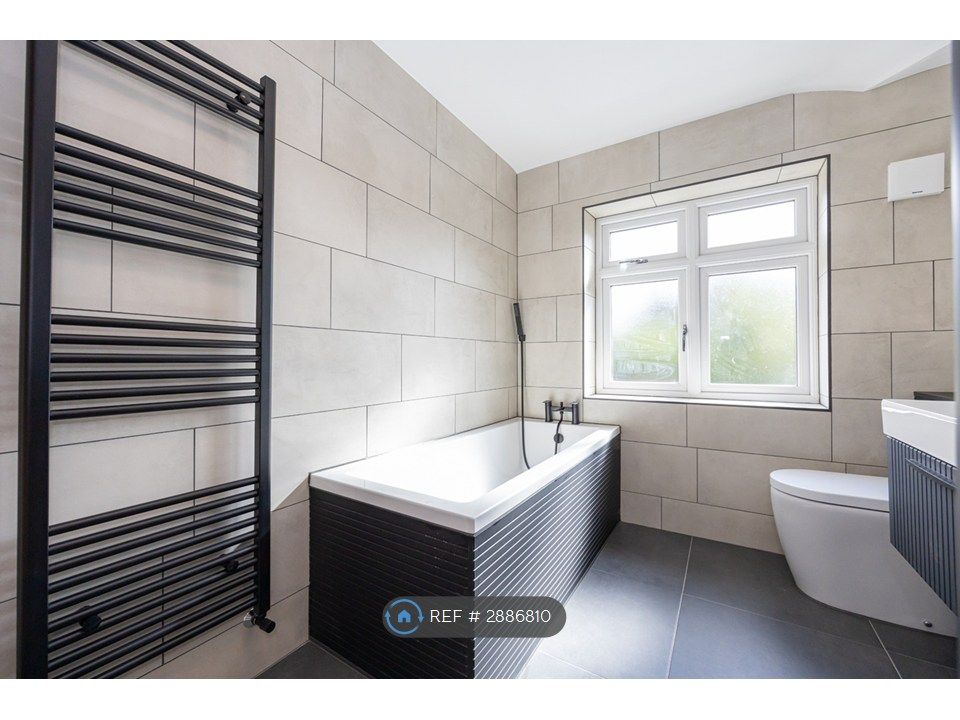 Additional image 5 of 5 bed semi-detached house to rentBeresford Crescent, Newcastle-Under-Lyme ST5
