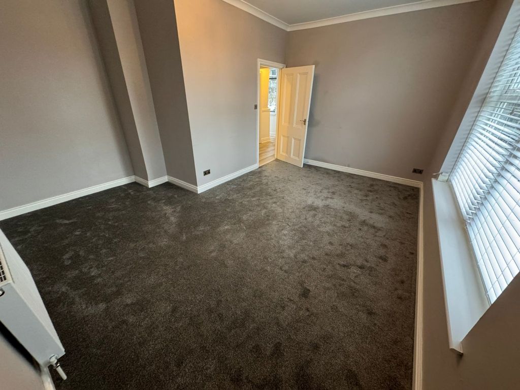 Additional image 2 of 1 bed flat to rentEast View Terrace, Otley, West Yorkshire LS21