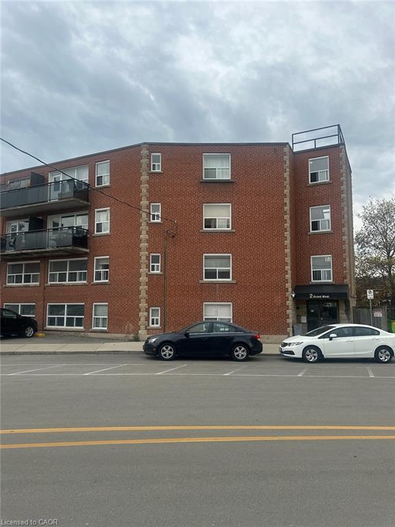 8-2 Grant Boulevard, Hamilton, ON, L9H 4L4
