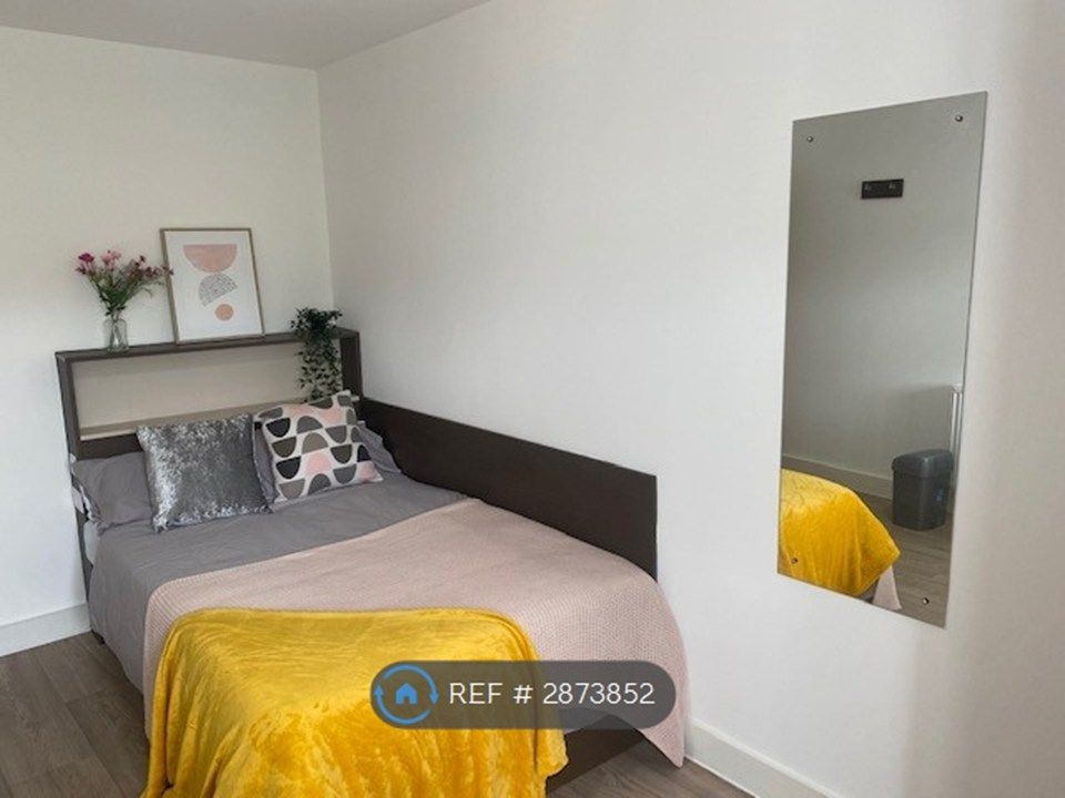 2 bed flat to rentNeuadd Y Castell, Bangor LL57