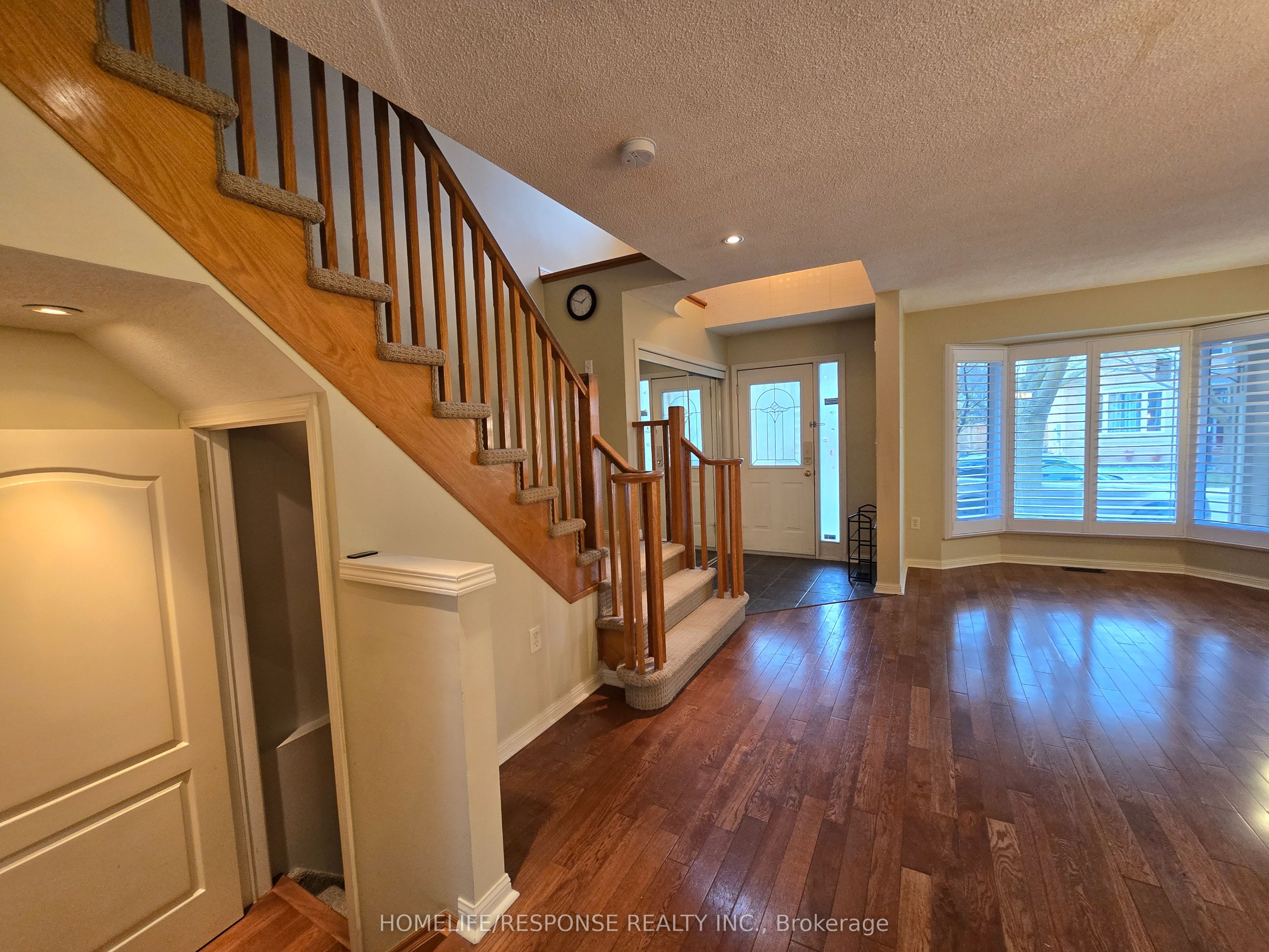 Additional image 2 of 5156 Oakley Drive, Burlington, ON, L7L 6P1