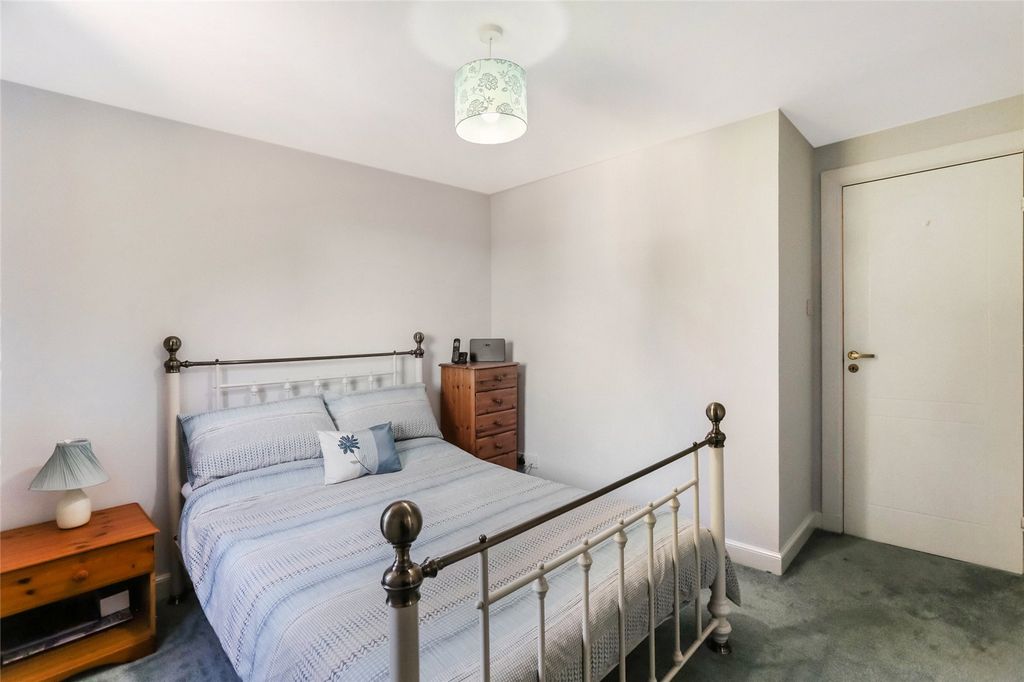 Additional image 6 of 2 bed flat for saleWest King Street, Helensburgh, Argyll And Bute G84