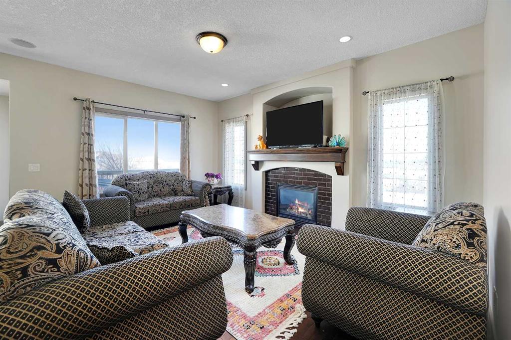 Additional image 6 of 282 Pantego Terrace NW, Calgary, AB, T3K 0K3