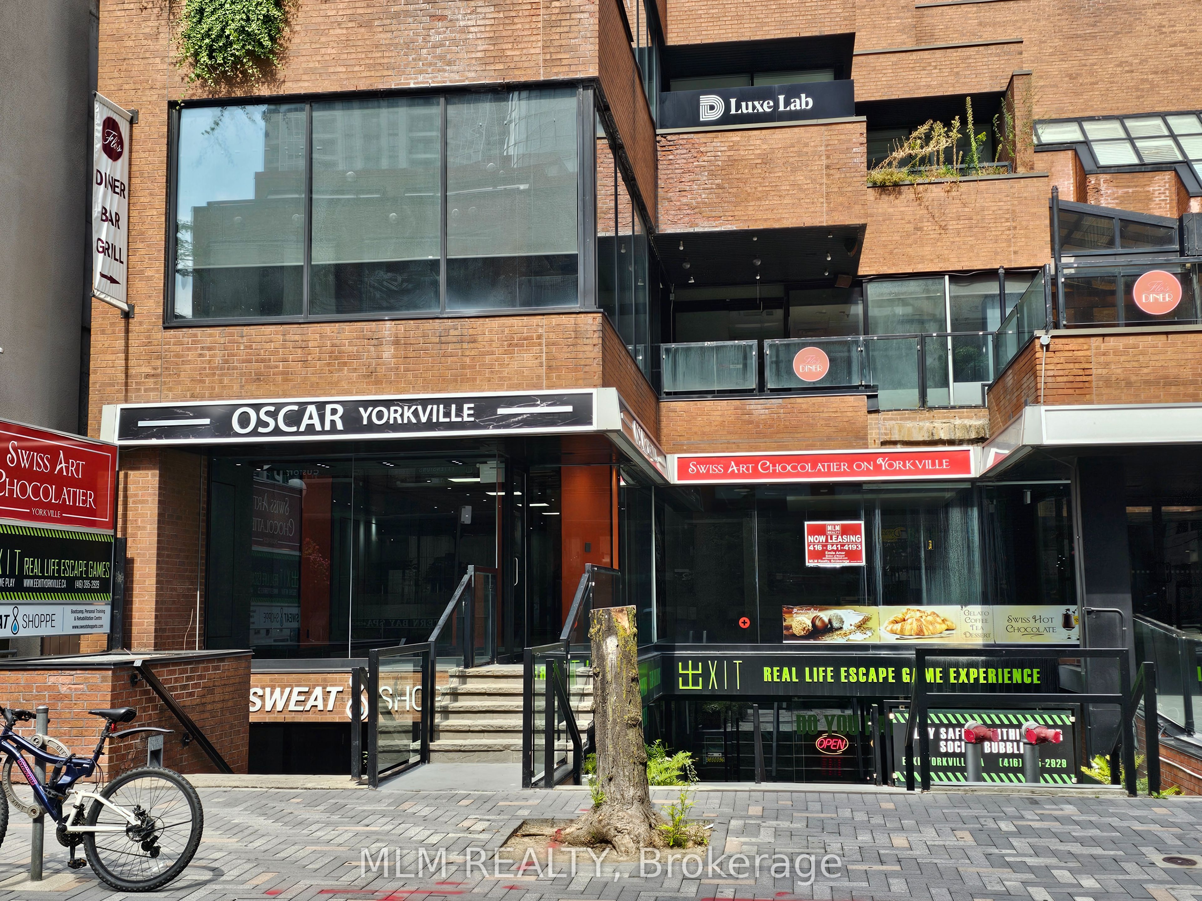 MR1-70 Yorkville Avenue, Toronto, ON, M5R 1B9