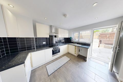 Harlaxton Walk, Nottingham NG3
