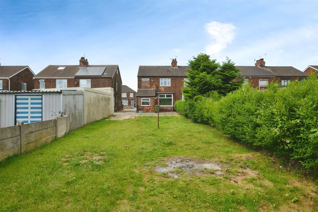 Additional image 17 of 3 bed semi-detached house to rentStockshill Road, Scunthorpe DN16