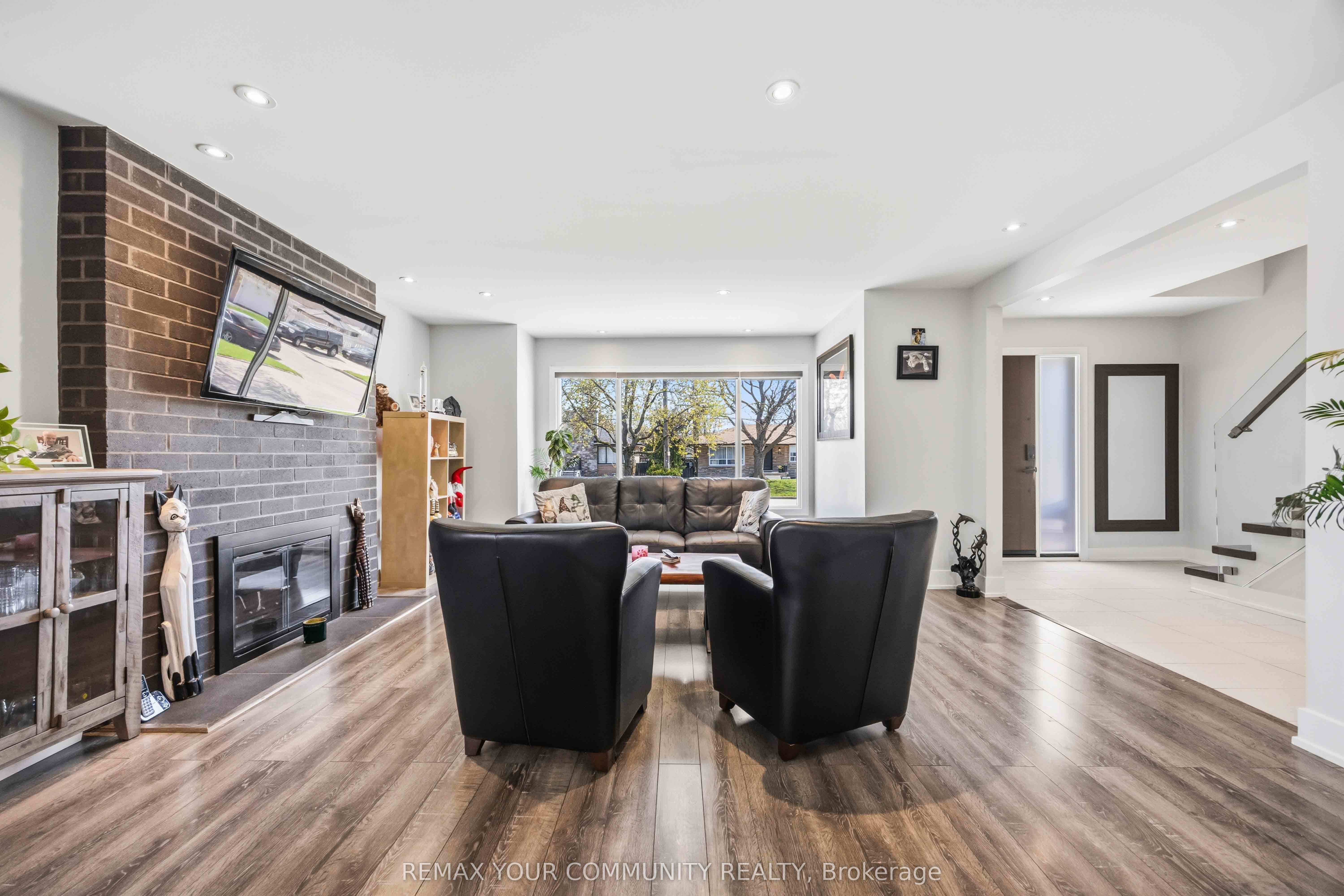 Additional image 5 of 34 Walwyn Avenue, Toronto, ON, M9N 3H5