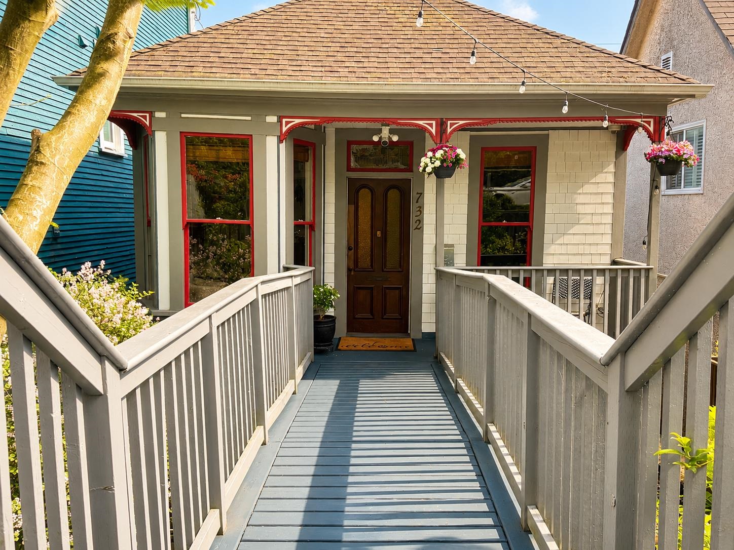 732 Pender Street E, Vancouver, BC, V6A 1V7