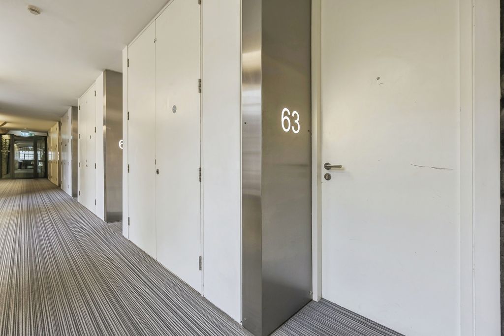 Additional image 4 of 1 bed flat for saleRoyal William Yard, Plymouth, Devon PL1