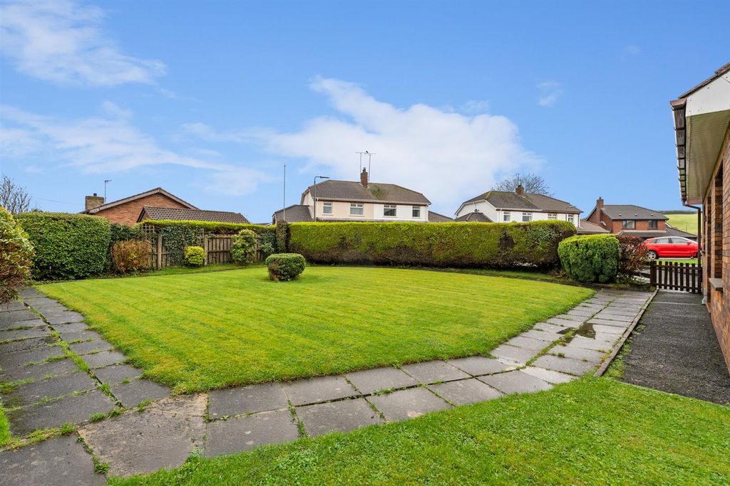 Additional image 17 of 2 bed property for sale10 Oakland Grove, Ballynahinch BT24