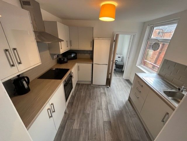Additional image 3 of 4 bed terraced house to rentSummergangs Road, Hull HU8