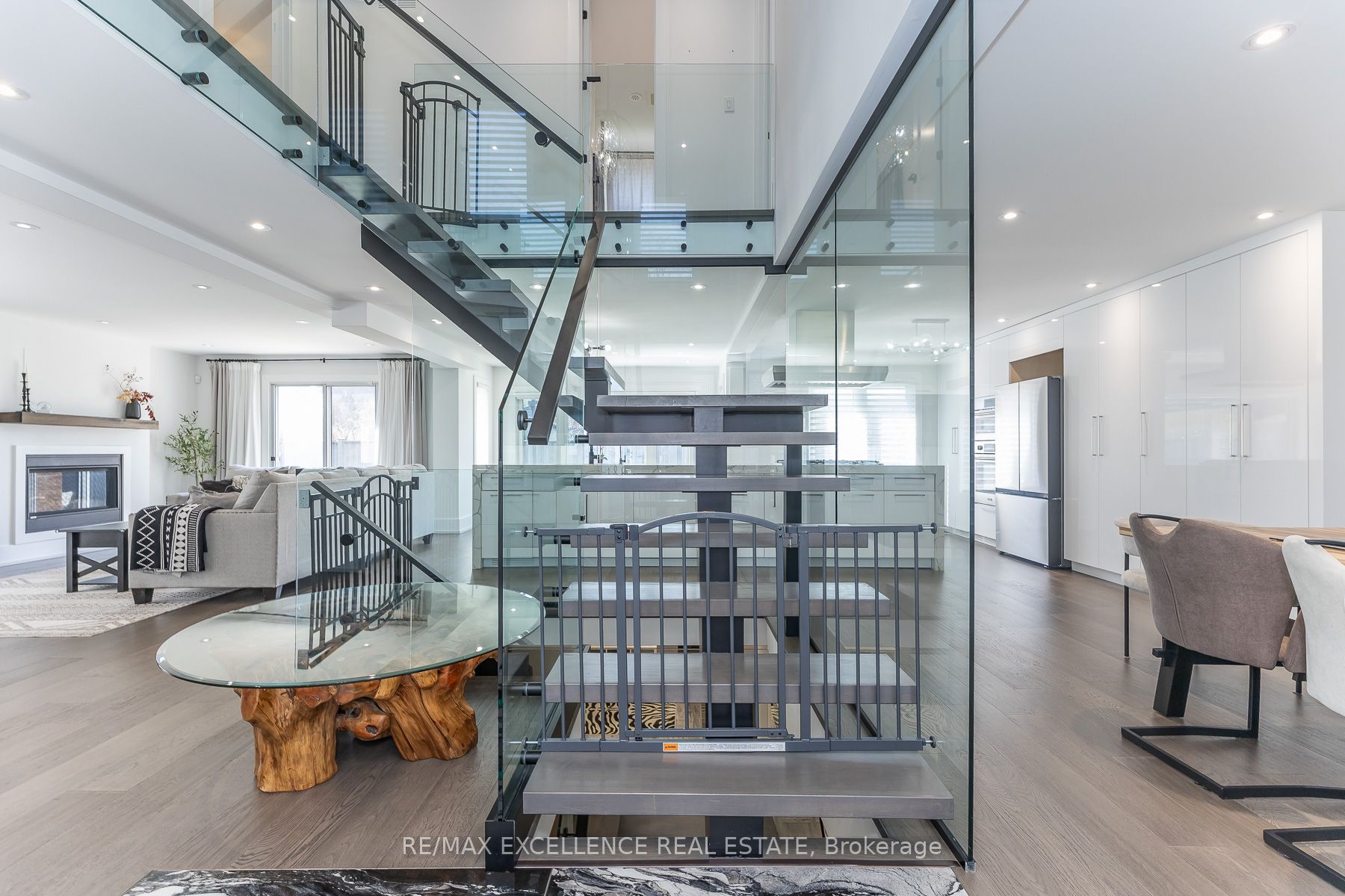 2 Pebble Beach Court, Brampton, ON, L6S 4E9 photo 5