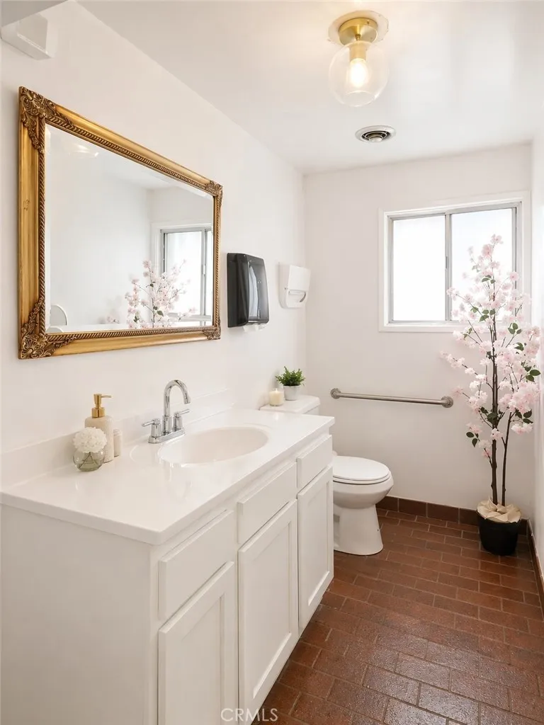 Additional image 44 of 1626 17th Street, Santa Ana, CA 92705