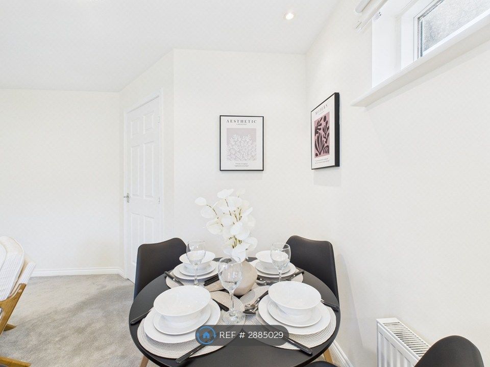 Additional image 6 of 2 bed flat to rentCorinne Court, Cheltenham GL51
