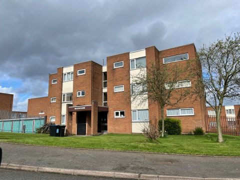 North Park Road, Knighton Court B23