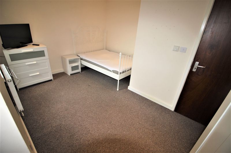1 bed flat to rentOne Bed Studio Flat To Let, All Bills Included, Albion Street, Town Centre SN1
