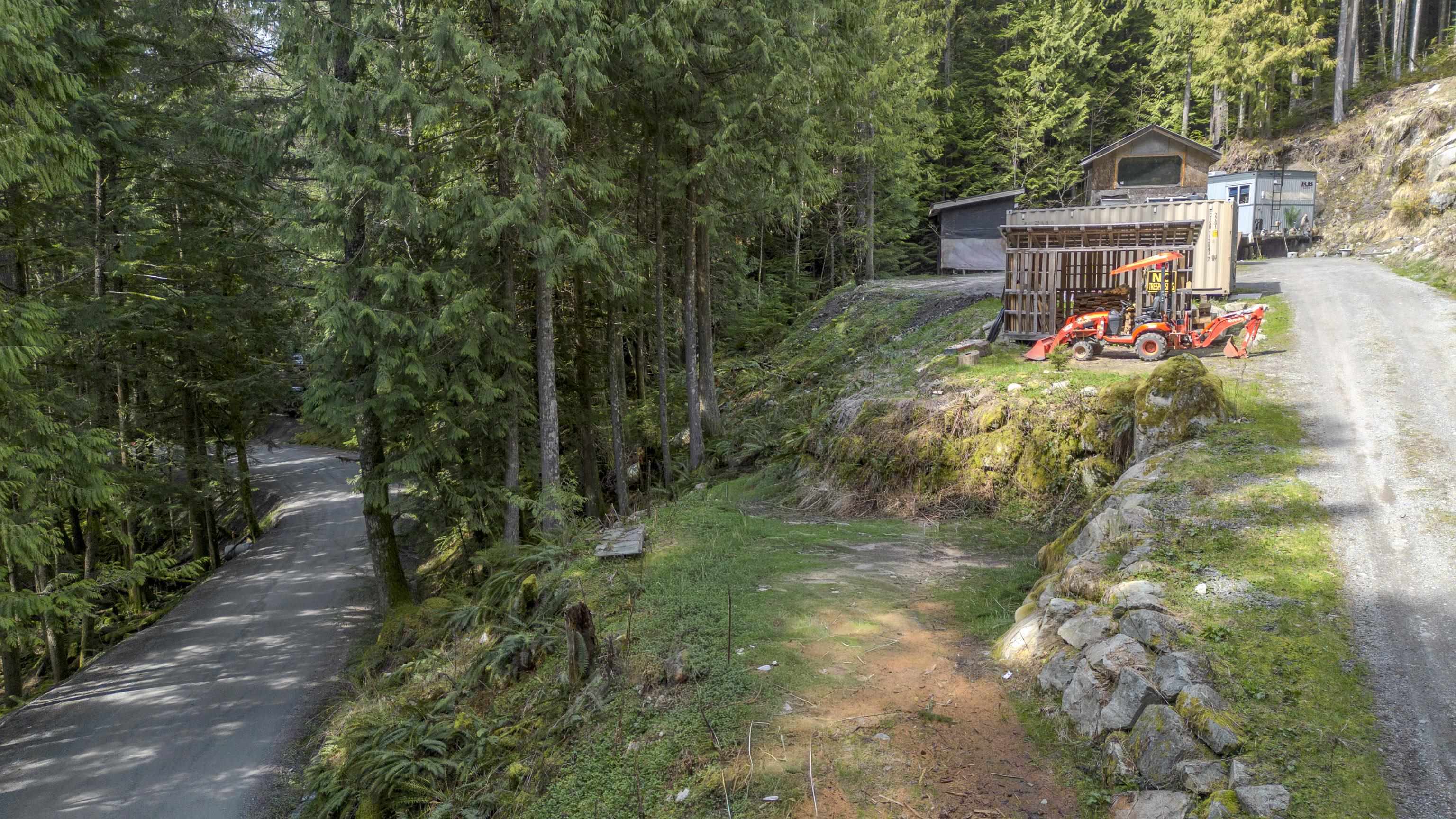 Additional image 2 of 6061 Garibaldi Park Road, Squamish, BC, V0N 1T0