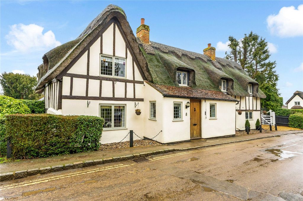 Additional image 2 of 5 bed detached house for saleChurch Road, Barton-Le-Clay, Bedford, Bedfordshire MK45