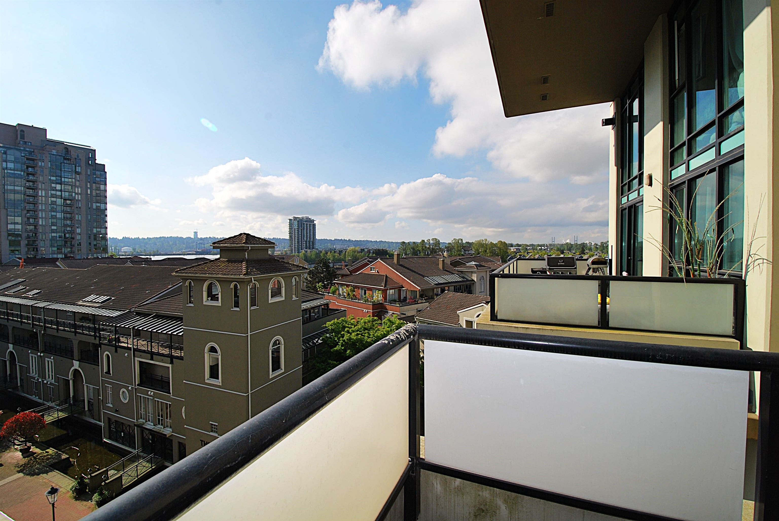 Additional image 2 of 404-10 Renaissance Square, New Westminster, BC, V3M 7B1