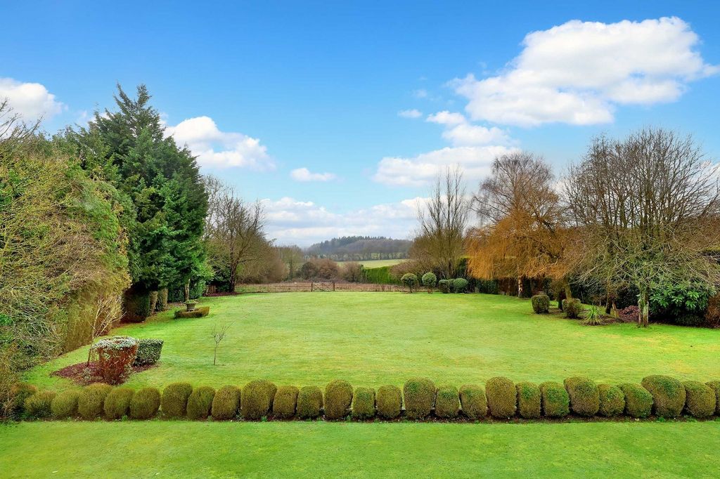 Additional image 23 of 6 bed detached house to rentChurch Road, Penn, High Wycombe HP10