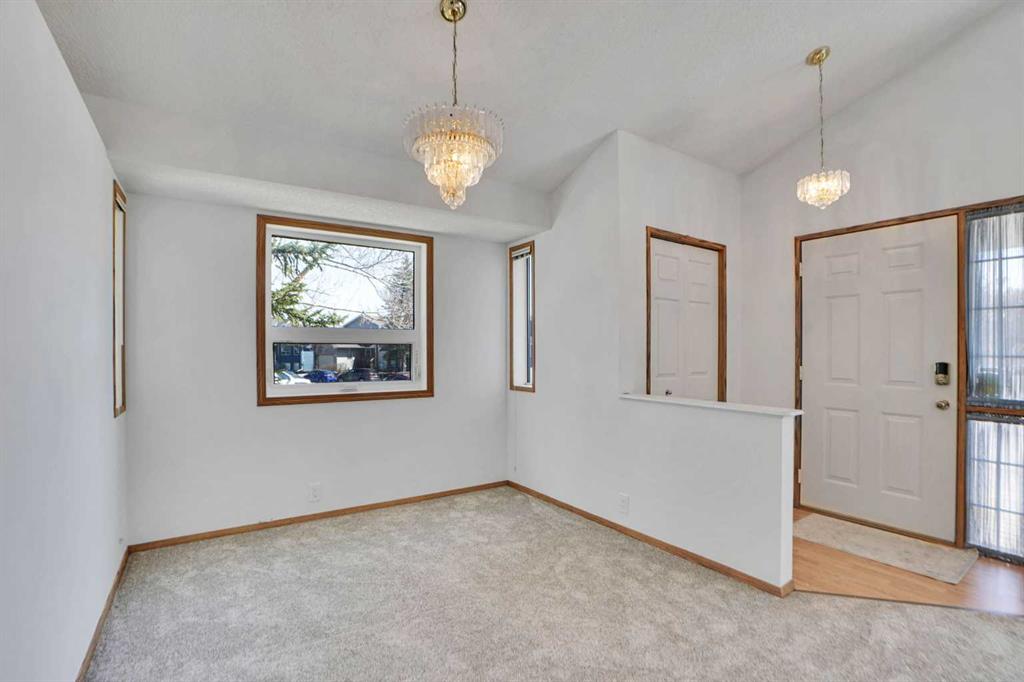 90 Martinridge Crescent NE, Calgary, AB, T3J 3M4 photo 5