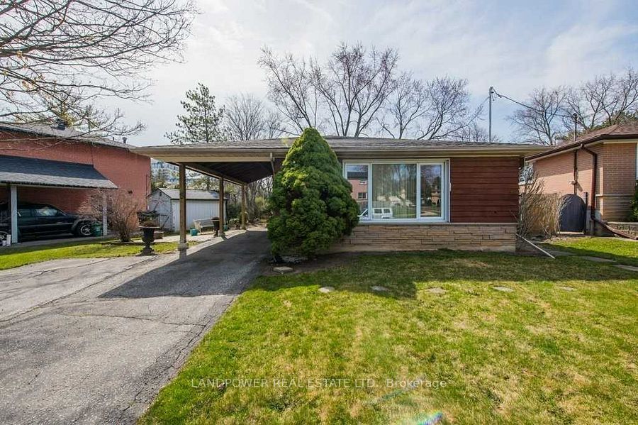 8 Clareville Crescent, Toronto, ON, M2J 2C1