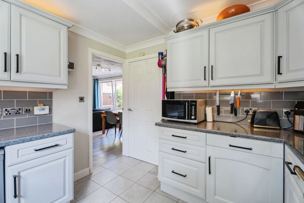 Additional image 5 of 3 bed terraced house for saleYork Close, Bury St. Edmunds IP33