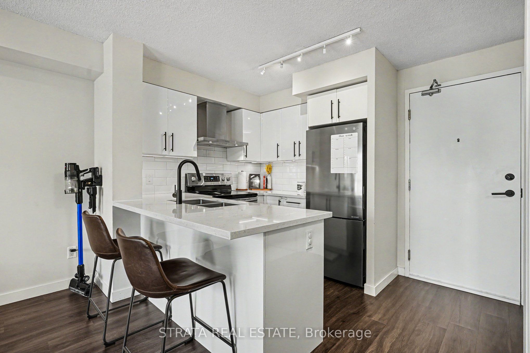 Additional image 5 of 510-120 Dallimore Circle, Toronto, ON, M3C 4J1