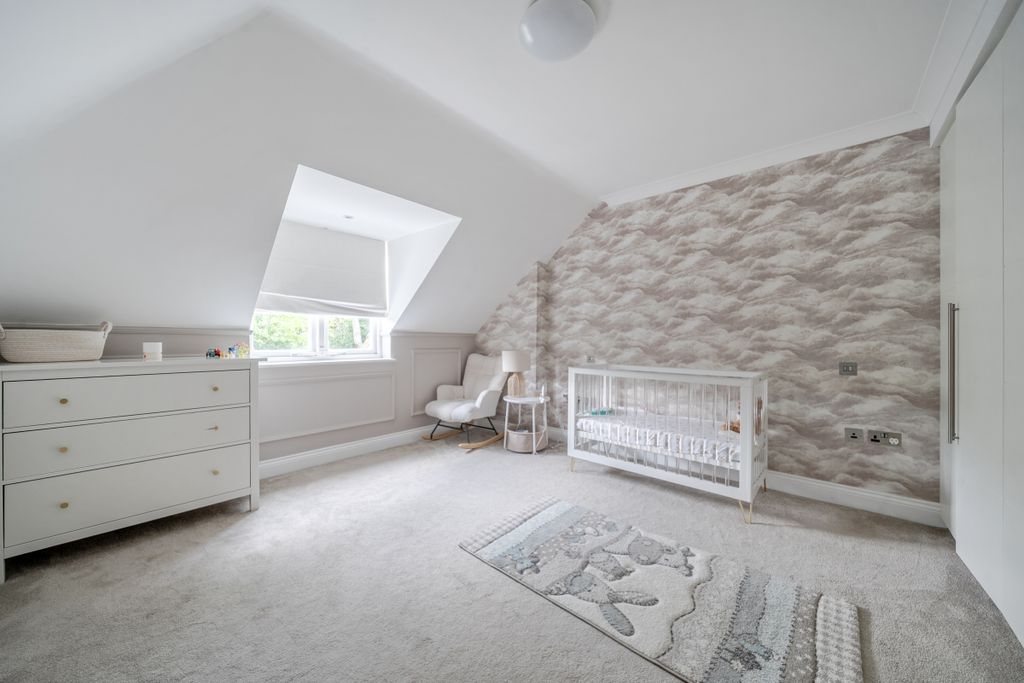 Additional image 11 of 6 bed detached house to rentPenn Road, Knotty Green, Beaconsfield HP9