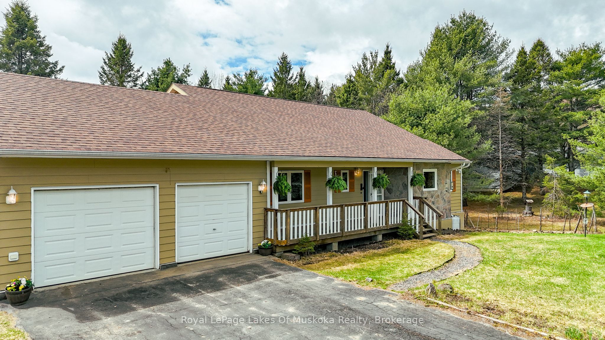 Additional image 2 of 19 Glencairn Crescent, Huntsville, ON, P1H 2J4