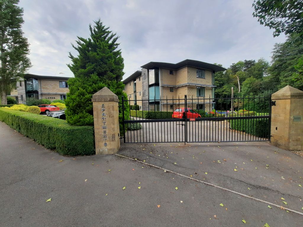 2 bed flat to rentLanes, Yeovil BA22